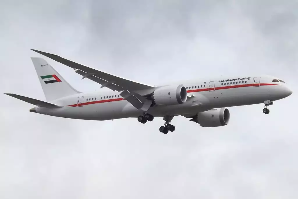 A6-PFC B787 Jeque Tahnoon bin Zayed Abu Dabi