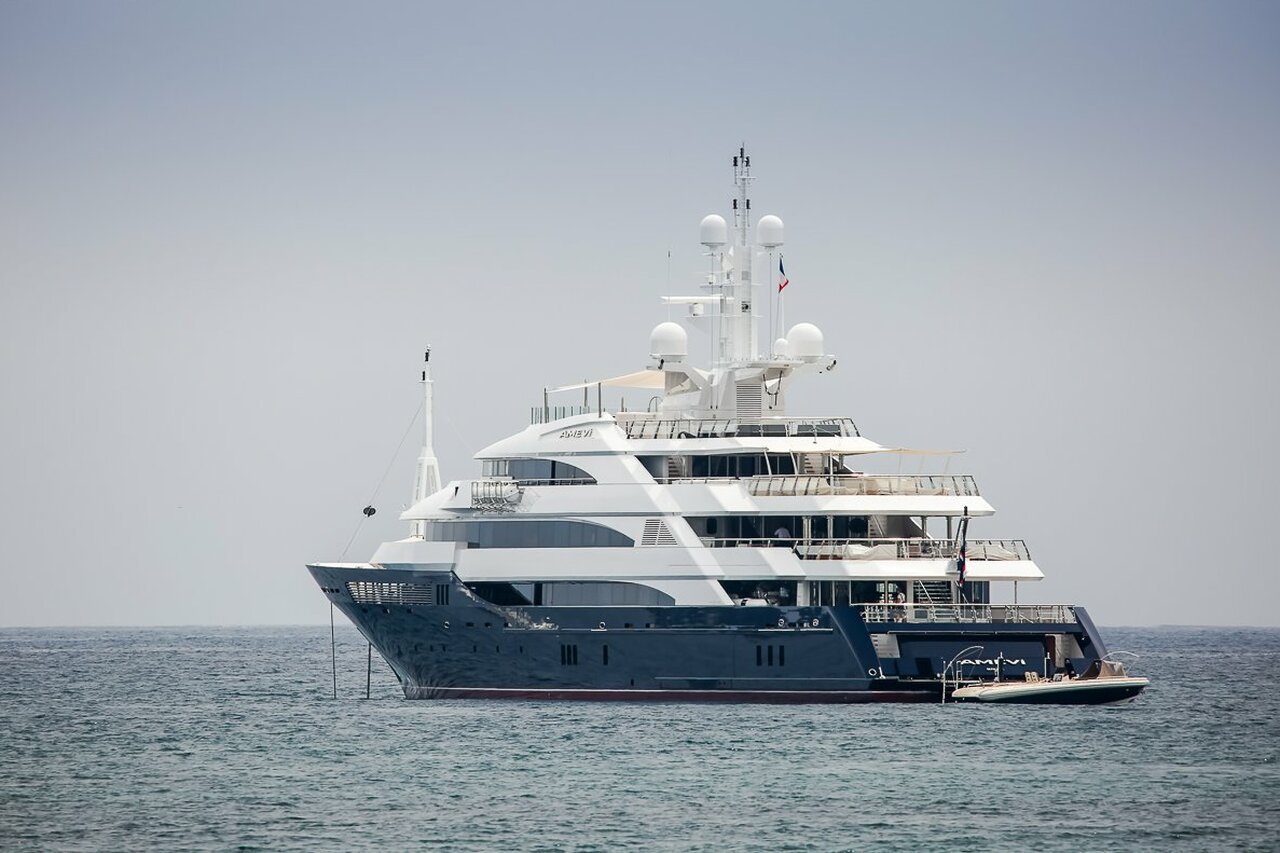 AALTO Yacht • Oceanco • 2007 • المالك لاكشمي ميتال