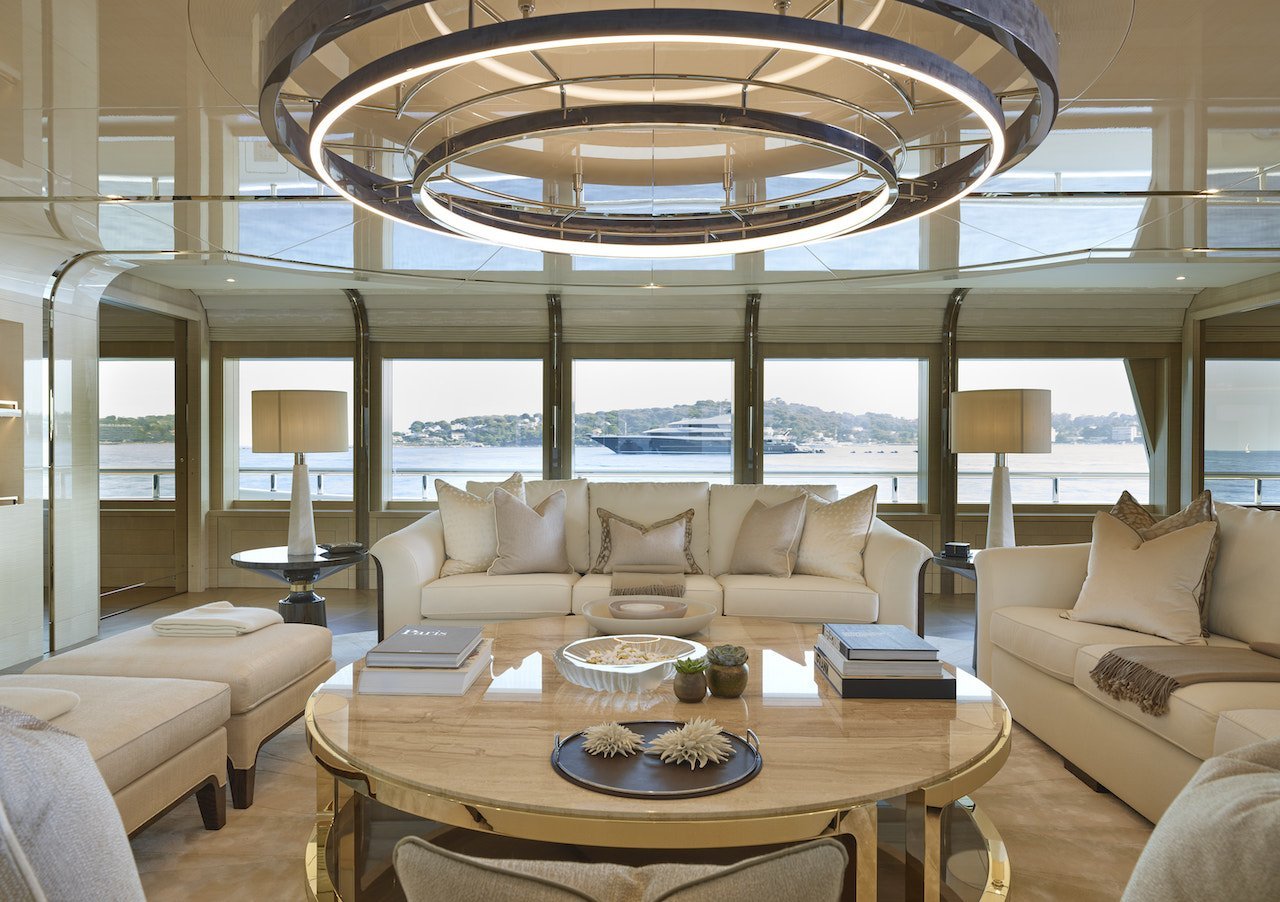 Intérieur du yacht Andrew Winch Design