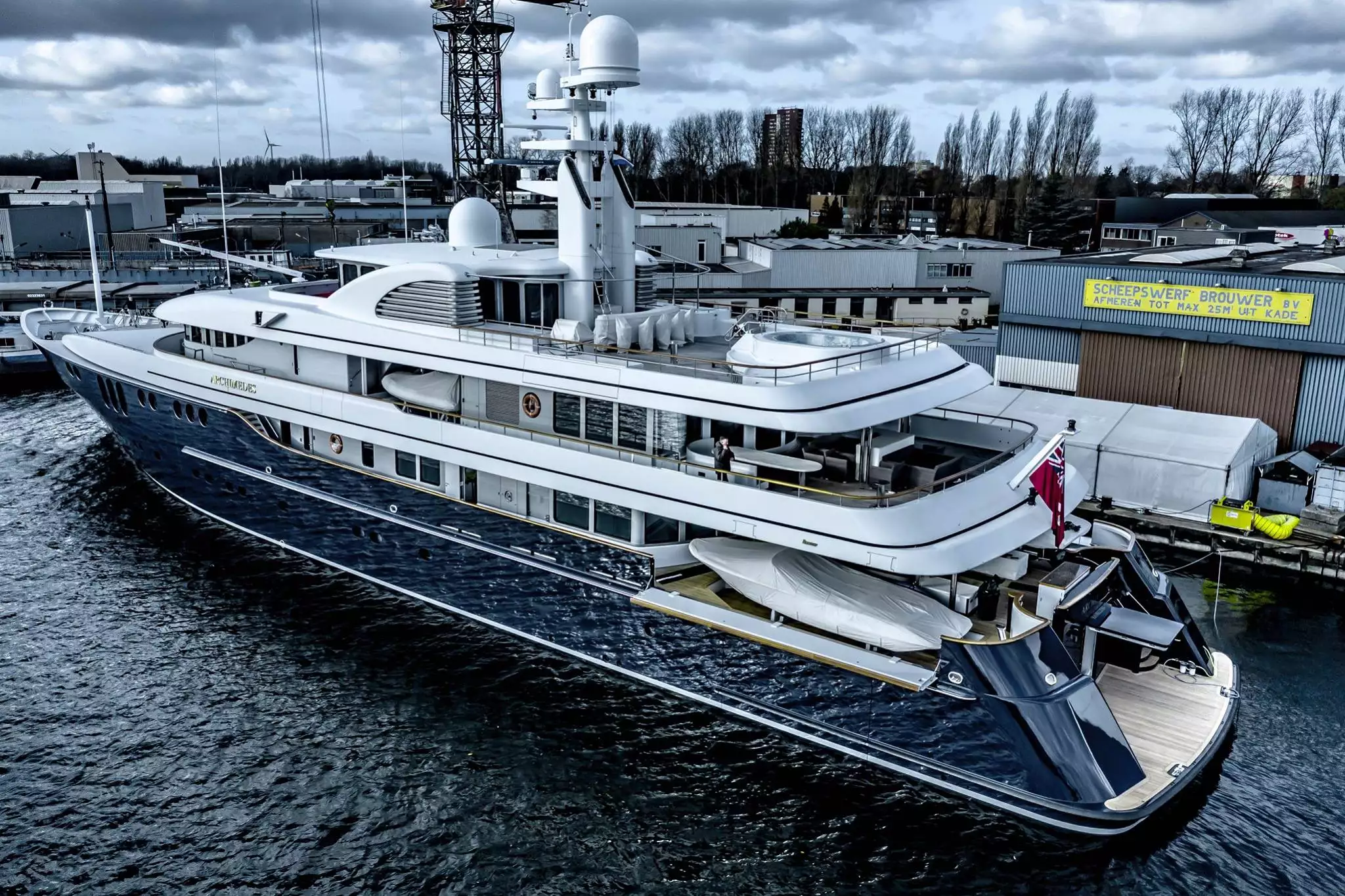 Яхта ARCHIMEDES • Feadship • 2008 • Владелец Джеймс Саймонс