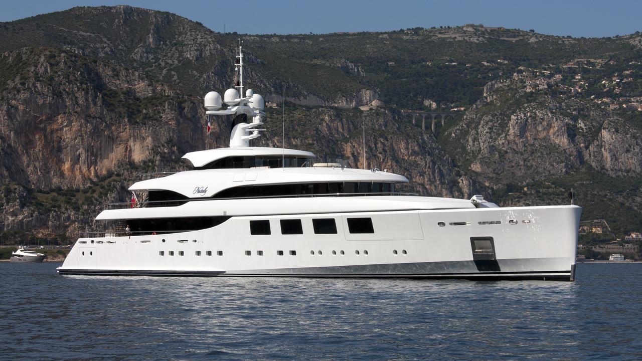 RAHIL Yacht • Benetti • 2011 • Propriétaire Arkady Rotenberg