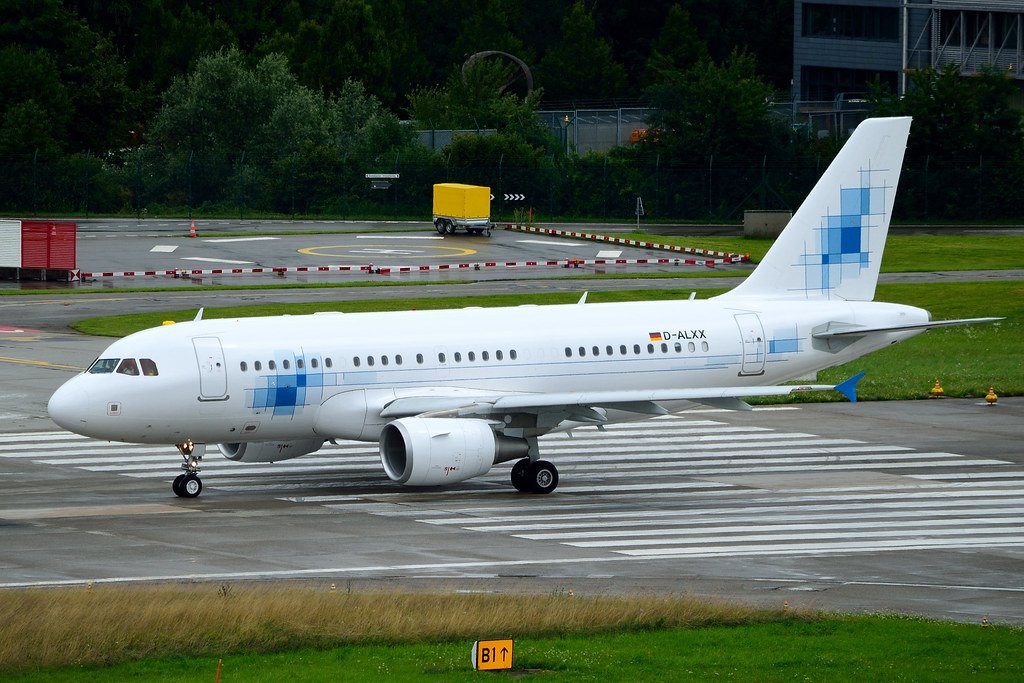 D-ALXX A319 Самолет Алекса Абрамова