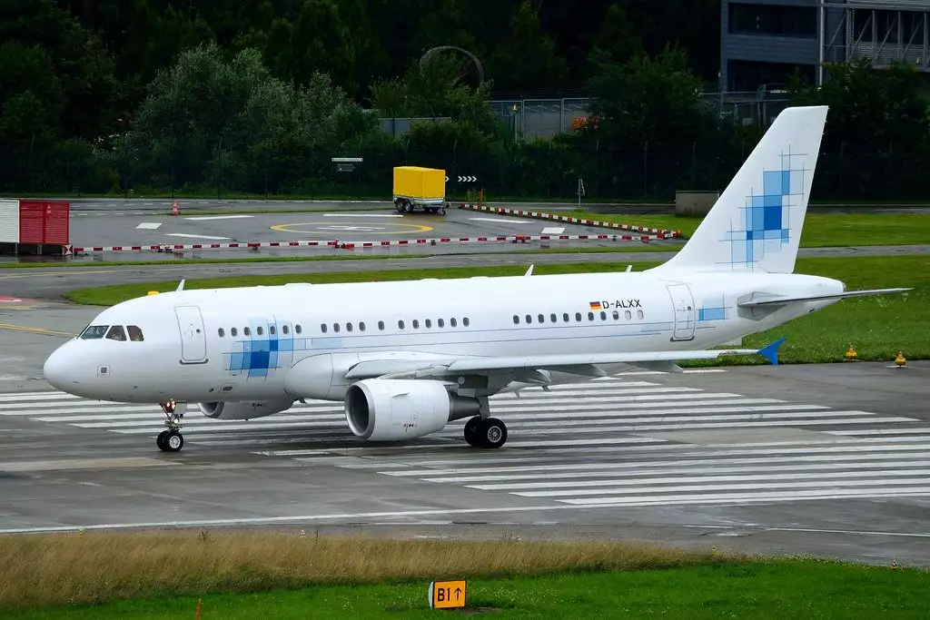 Jato D-ALXX A319 Alex Abramov