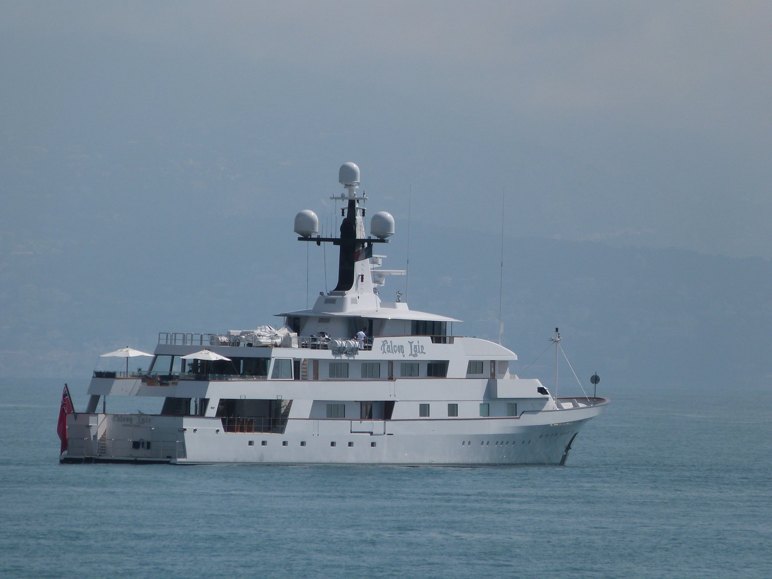 FALCON LAIR Yacht • Feadship • 1983 • المالك مايكل روجرسون