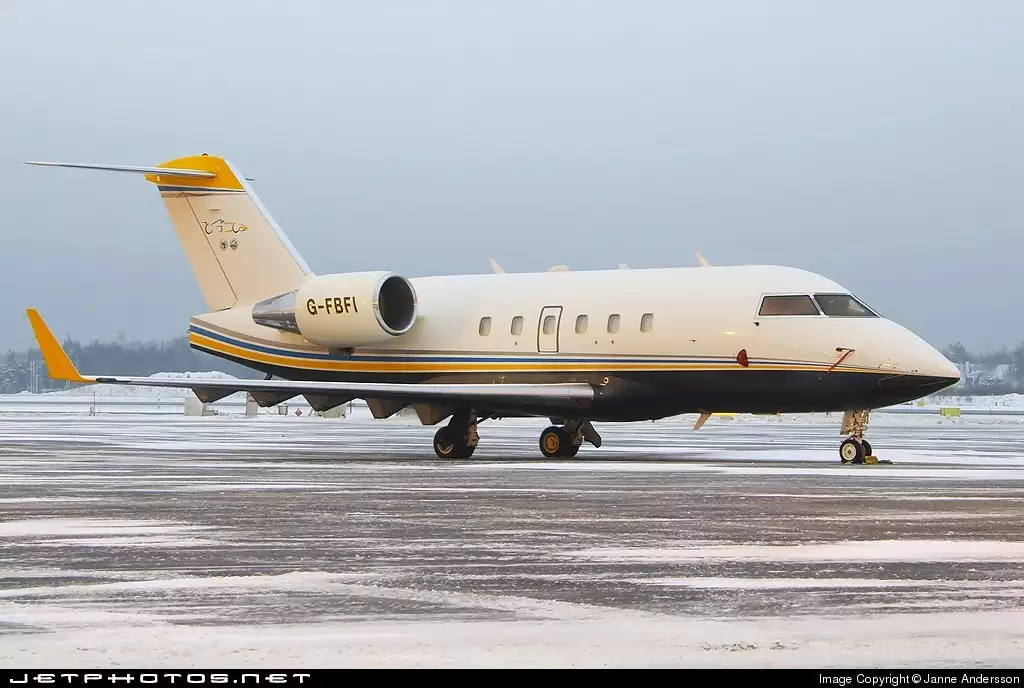 Частный самолет G-FBFI Canadair Флавио Бриаторе