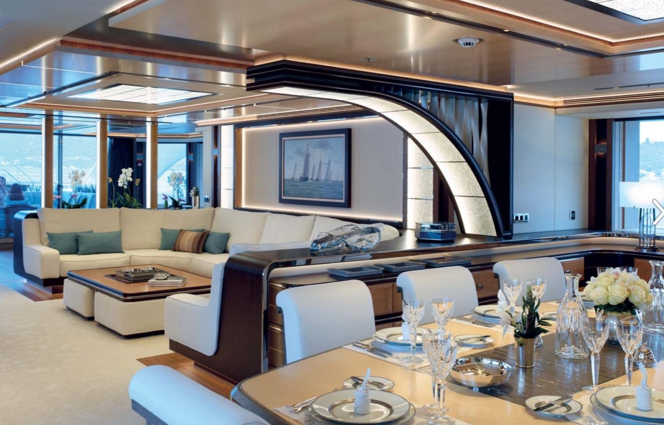 yacht Galactica Super Nova intérieur