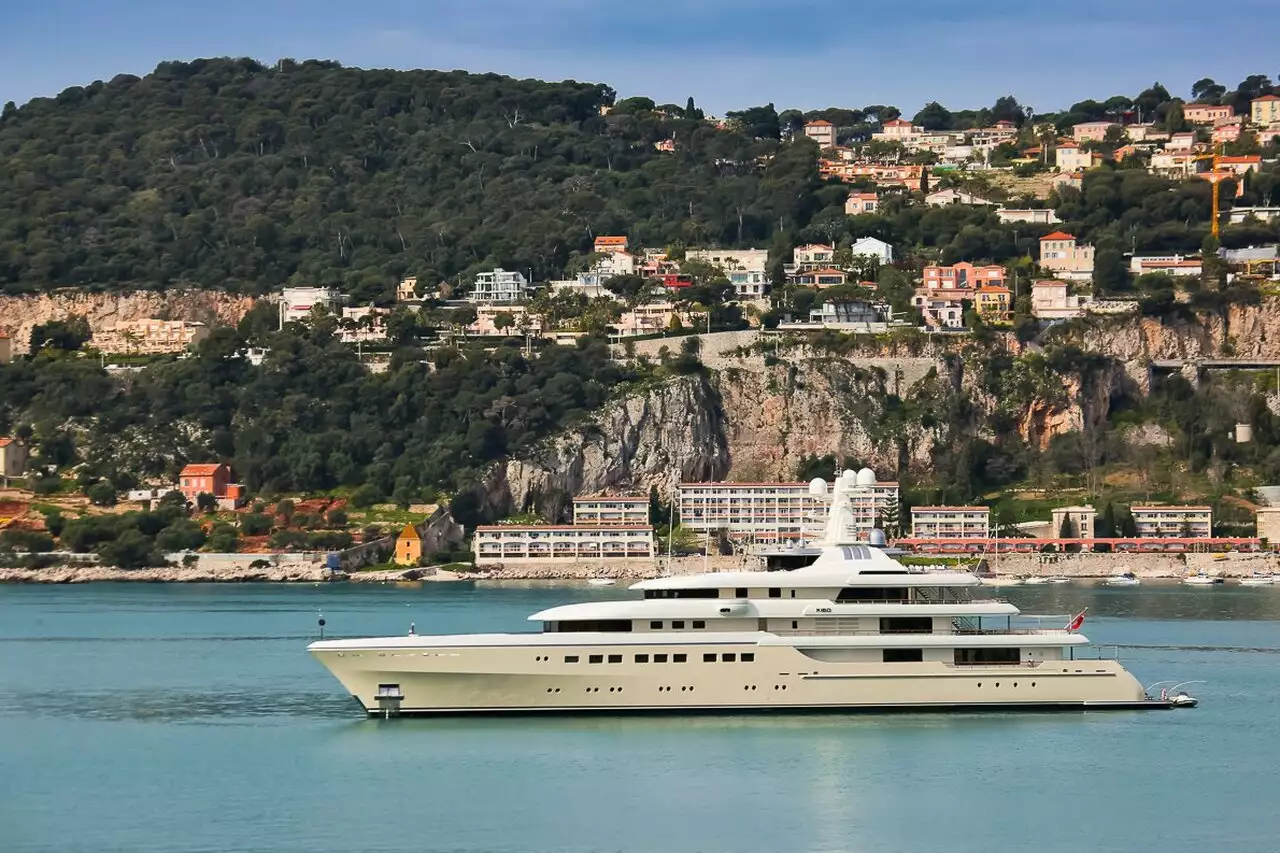 GRACE Yacht • Abeking&Rasmussen • 2014 • 82m • Propriétaire John Reece