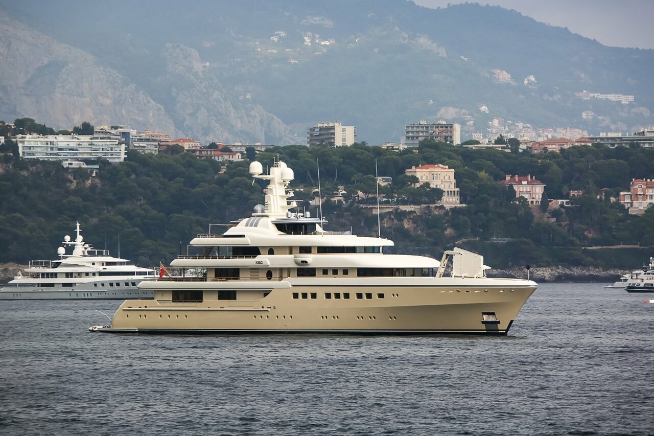 GRACE Yacht • Abeking&Rasmussen • 2014 • 82m • Owner John Reece