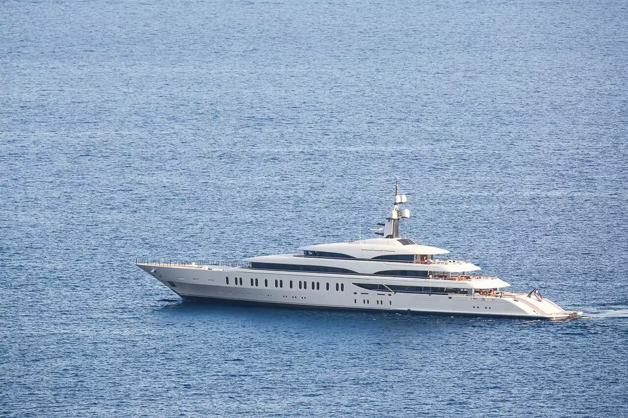 jacht IJE – 108m – Benetti - James Packer