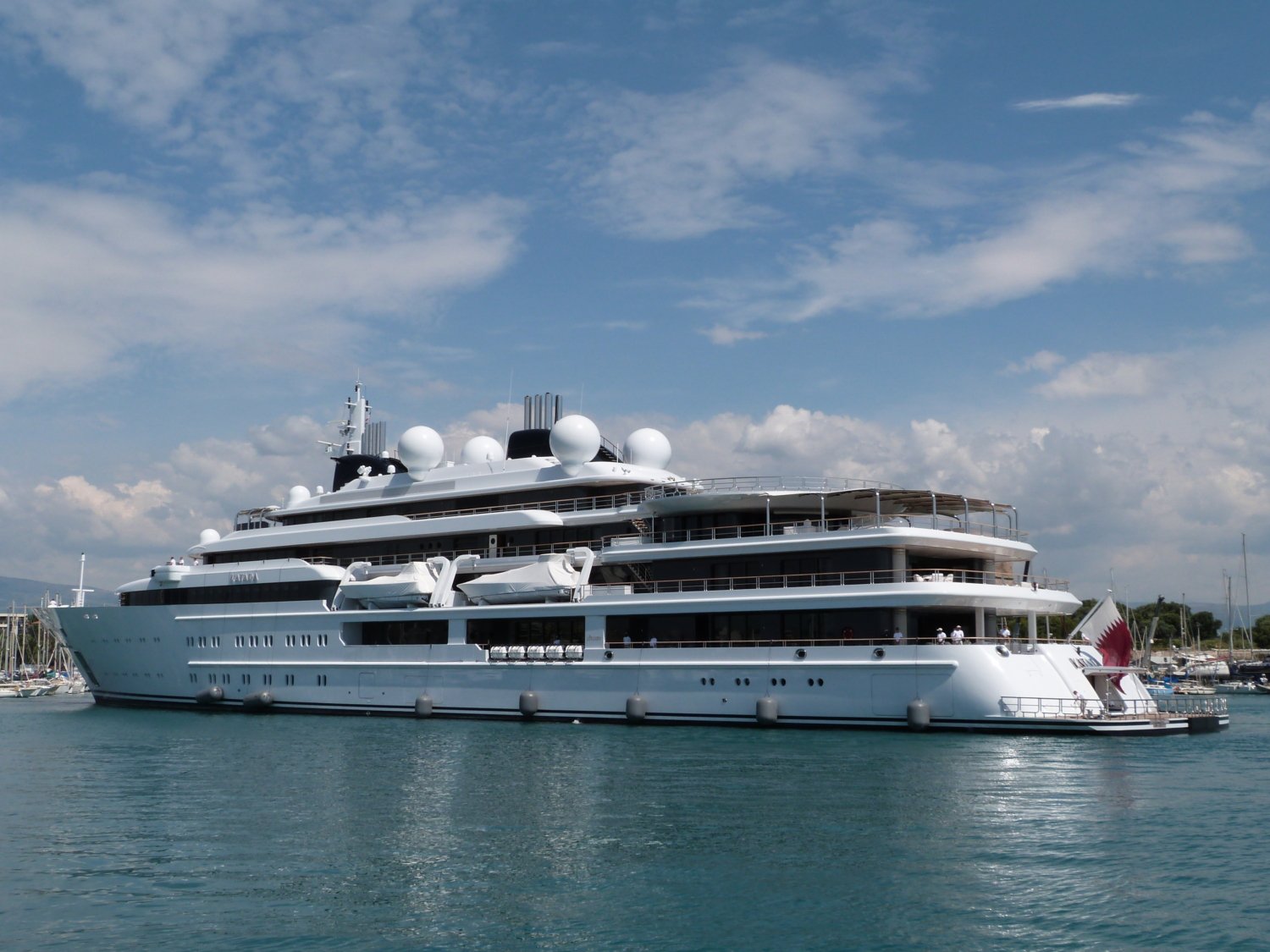 Inside the Emir of Qatar's 400,000,000 KATARA Yacht SuperYachtFan