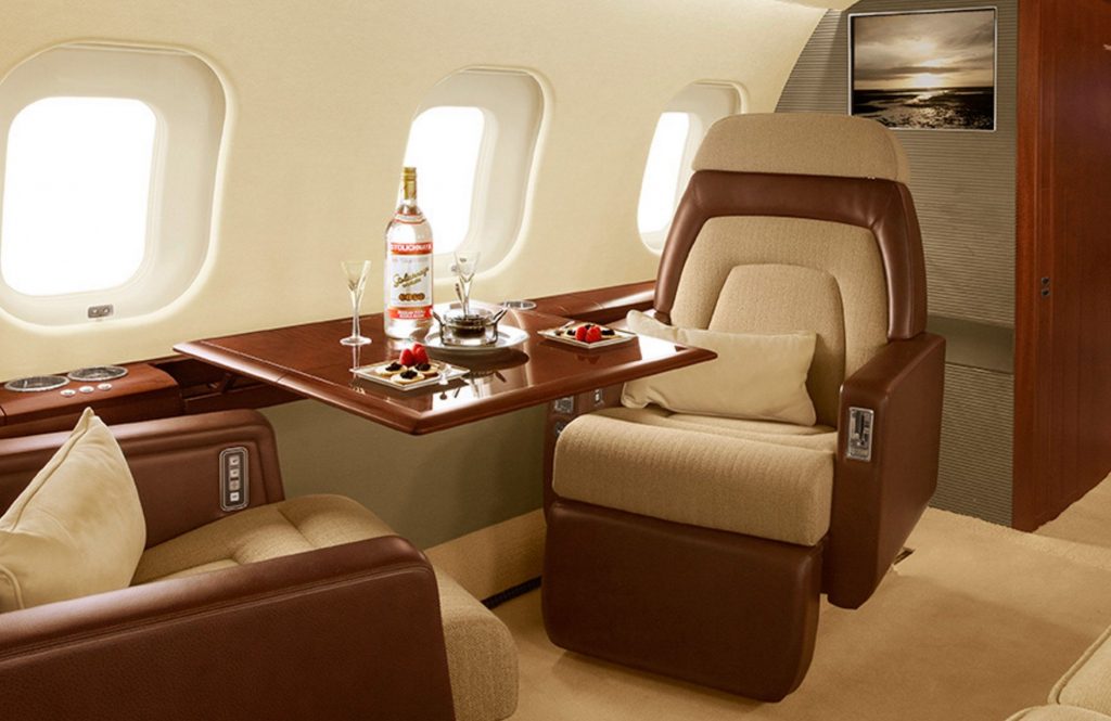 LX-LXX Gulfstream G650  Intérieur du jet privé de Yuri Shefler