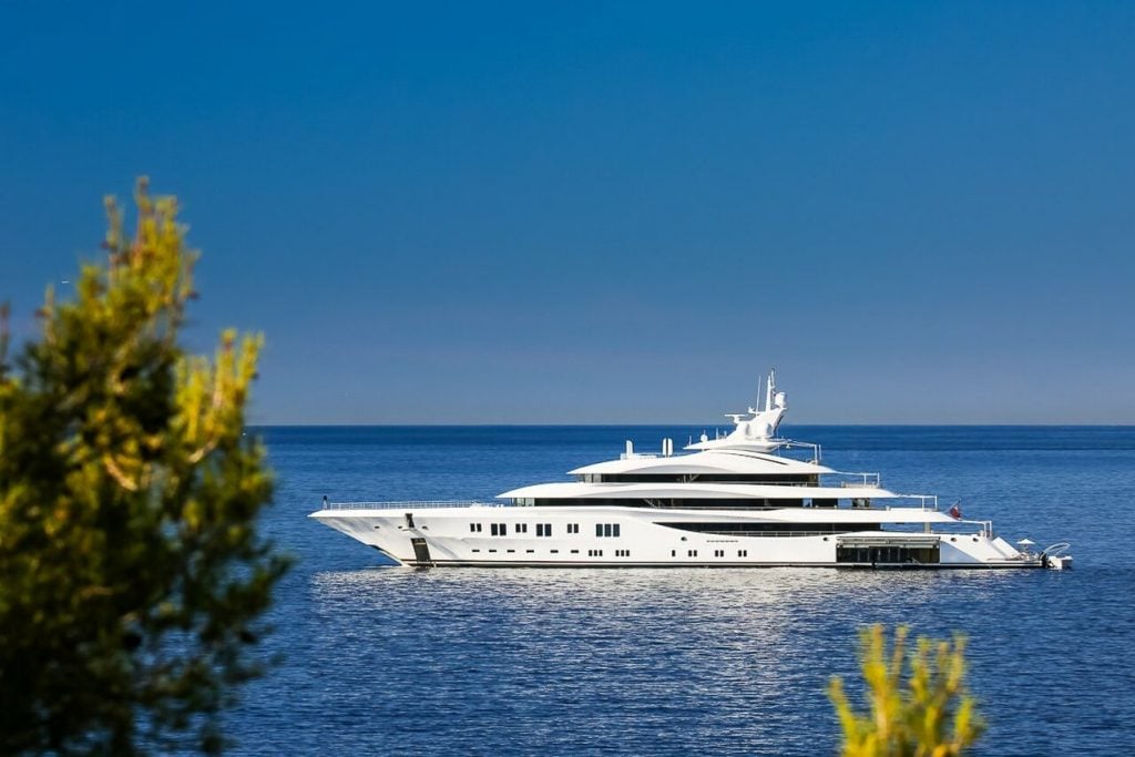 Inside Lady Lara Yacht Lurssen 2015 Value 180m Owner Alexander Machkevitch