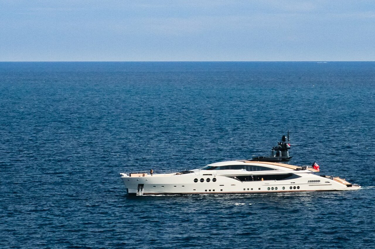 LADY M Yacht • Palmer Johnson • 2013 • المالك Alexei Mordashov