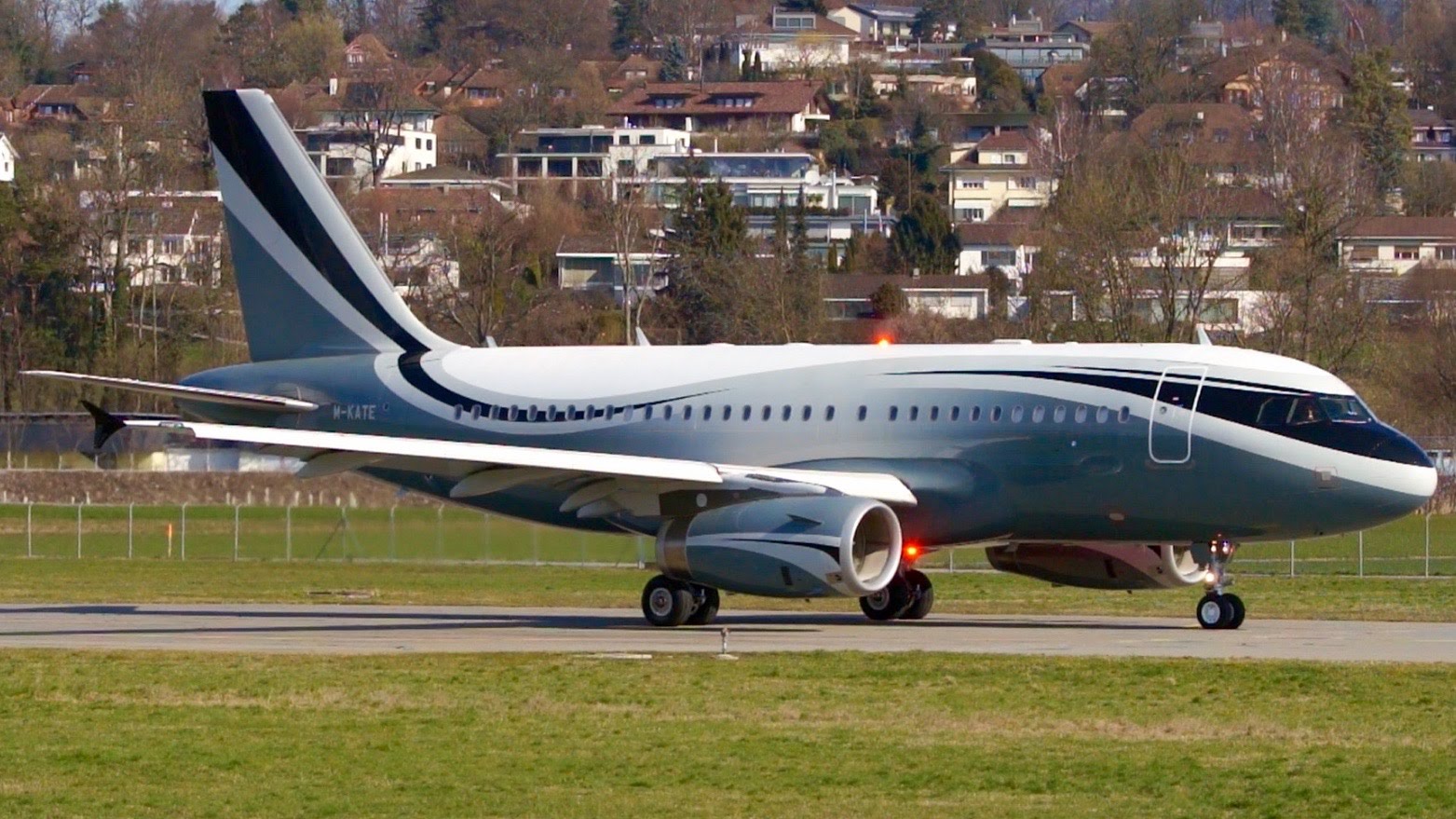 M-KATE A319 Dmitry Rybolovlev-jet