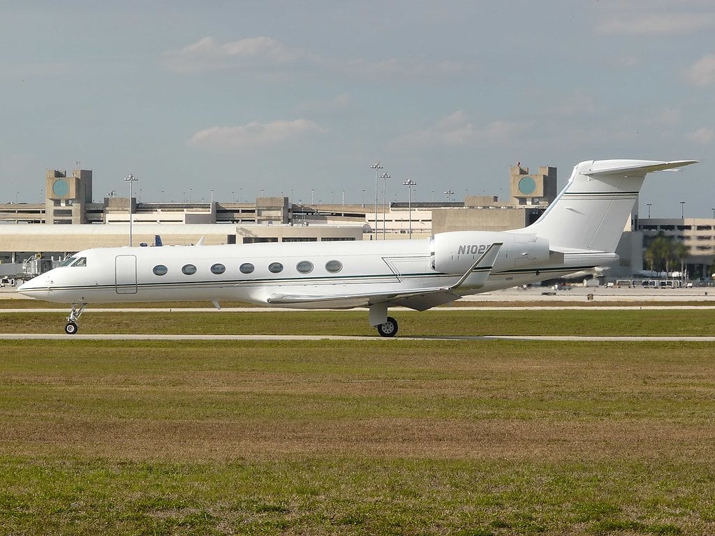 N102BG G650 James Berwind Jet