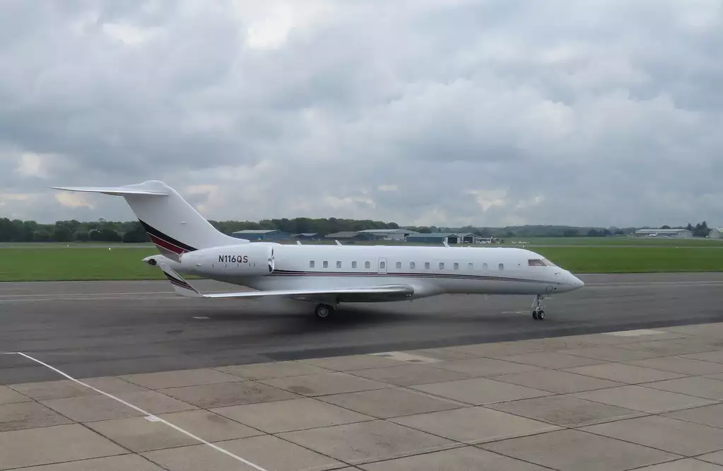 N116QS بومباردييه G5000 إدي لامبرت