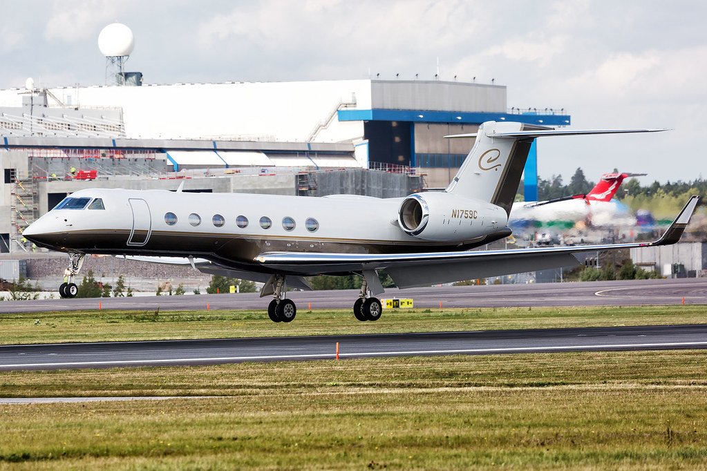 N1759C G550 Rick Caruso