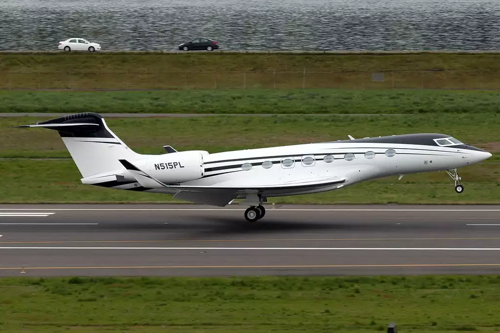 N515PL G650 ਨੈਨਸੀ ਵਾਲਟਨ ਲੌਰੀ ਪ੍ਰਾਈਵੇਟ ਜੈੱਟ