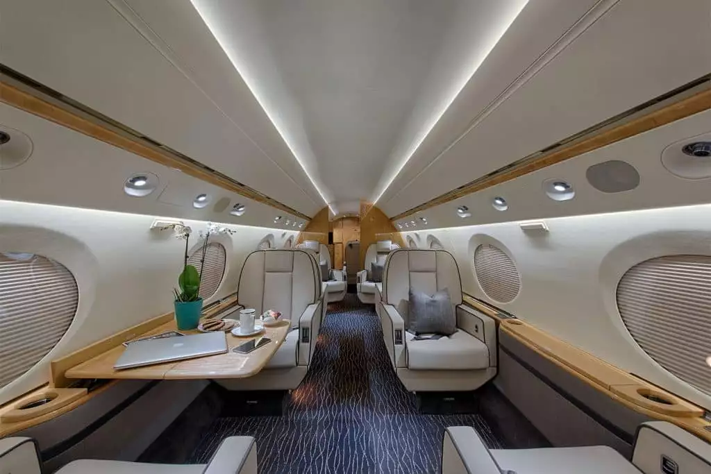 N625GN गल्फस्ट्रीम G550 के मालिक टिलमैन फर्टिटा