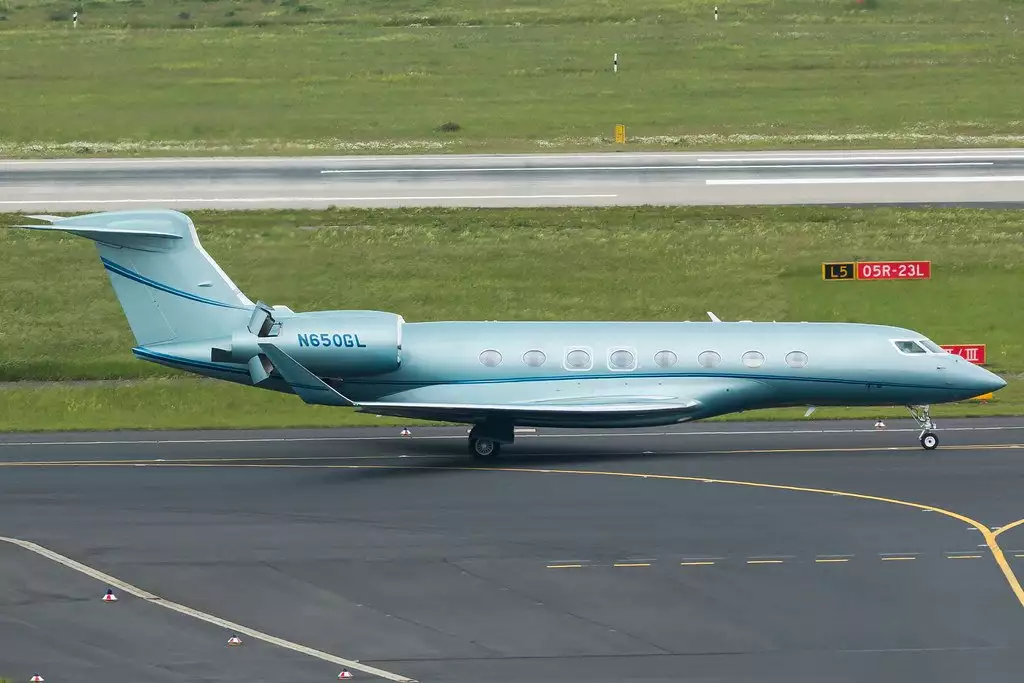 RA-10207 Gulfstream G650 Леонид Михельсон