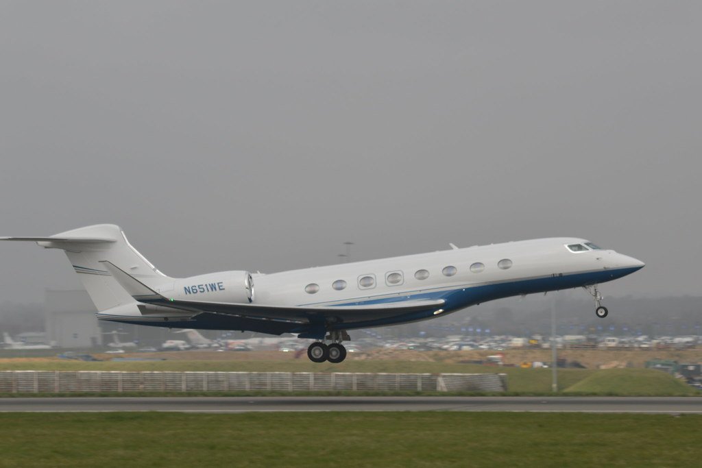 N651WE - G650WE - اريك شميدت - طائرة خاصة