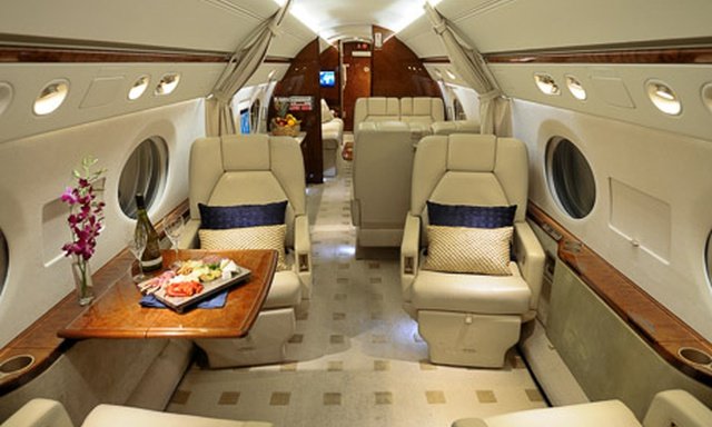 interior N671LE G550