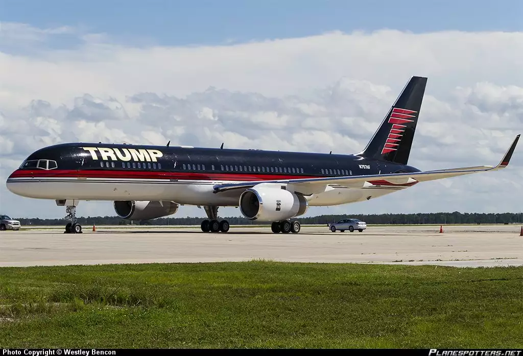 N757AF Дональд Трамп B757