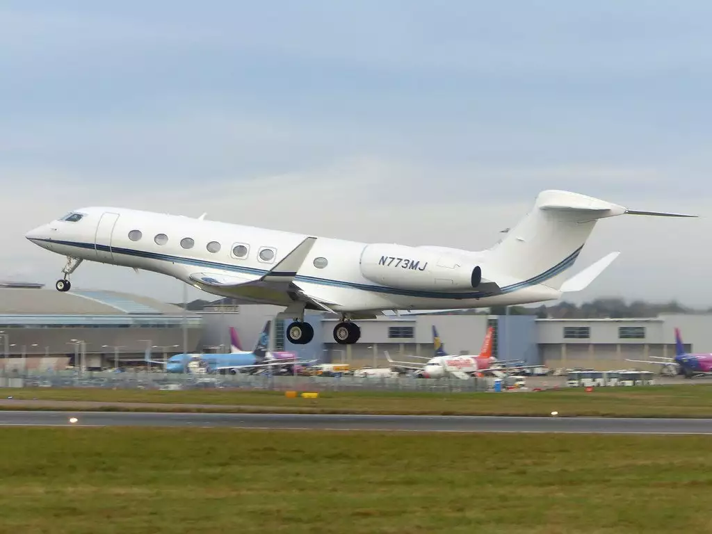 N773MJ G650 جيمس سيمونز طائرة خاصة