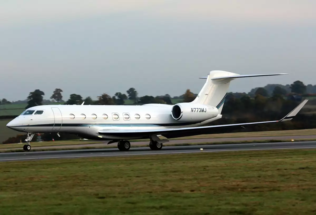 N773MJ G650 ਜੇਮਸ ਸਿਮੋਨਸ ਪ੍ਰਾਈਵੇਟ ਜੈੱਟ