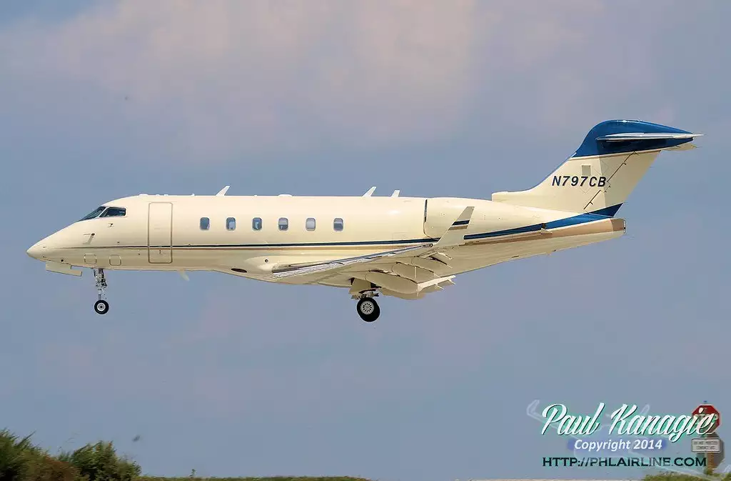 N797CB – Bombardier – Jet privado Charles Butt