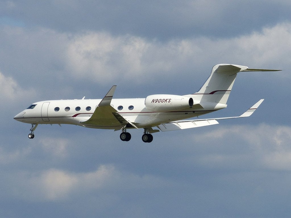 Avión de Steven Spielberg N900KS G650