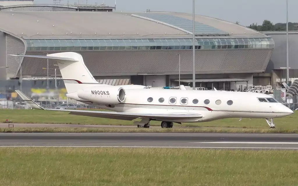 Avión de Steven Spielberg N900KS G650