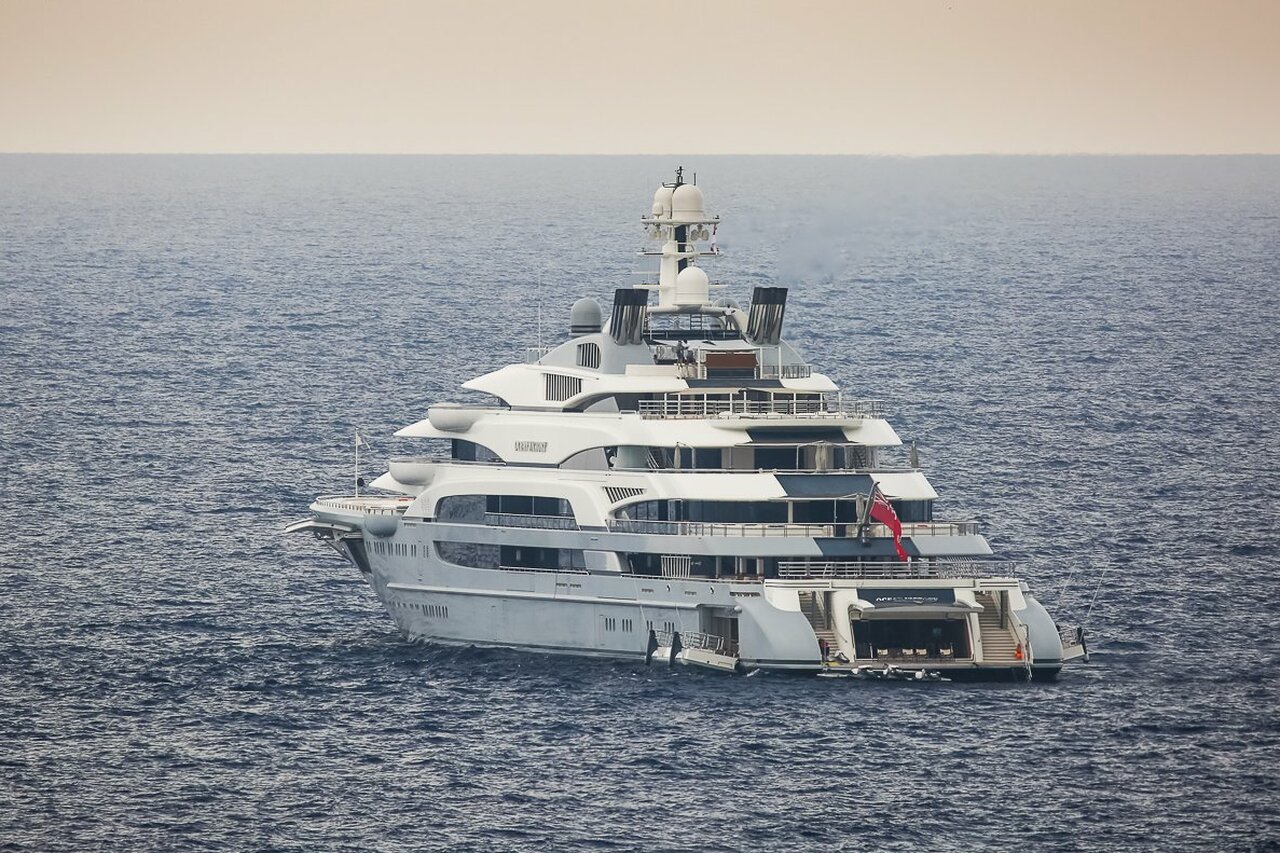 yate Ocean Victory - 140m - Fincantieri - Viktor Rashnikov