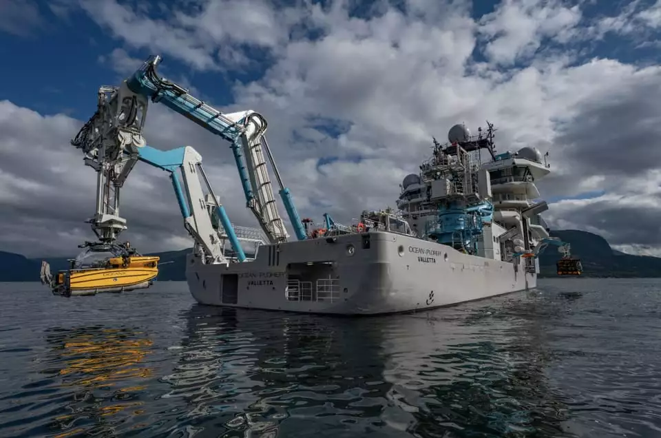 Ray Dalios OceanXPlorer-U-Boot