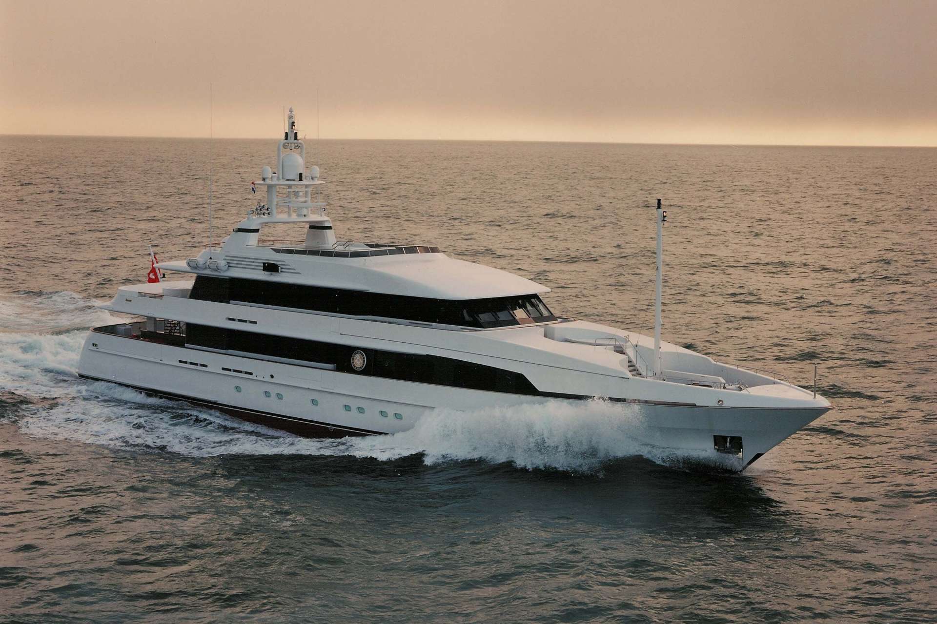 OSTAR Yacht • Feadship • 1998 • Propriétaire Carlos Slim Helu