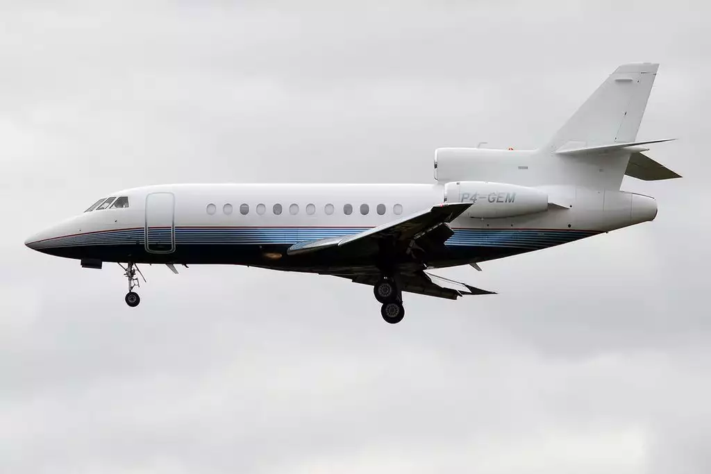 P4-GEM Dasault Falcon 900 Medvedtchouk