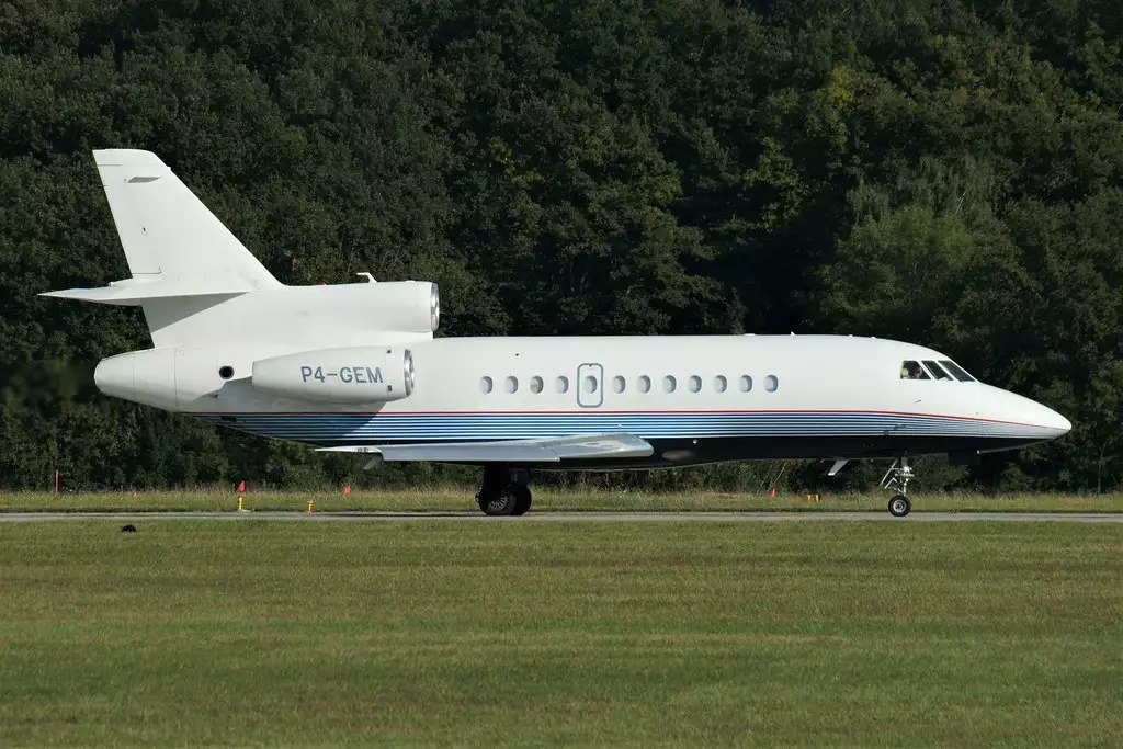 P4-GEM Dasault Falcon 900 Medvedchuk