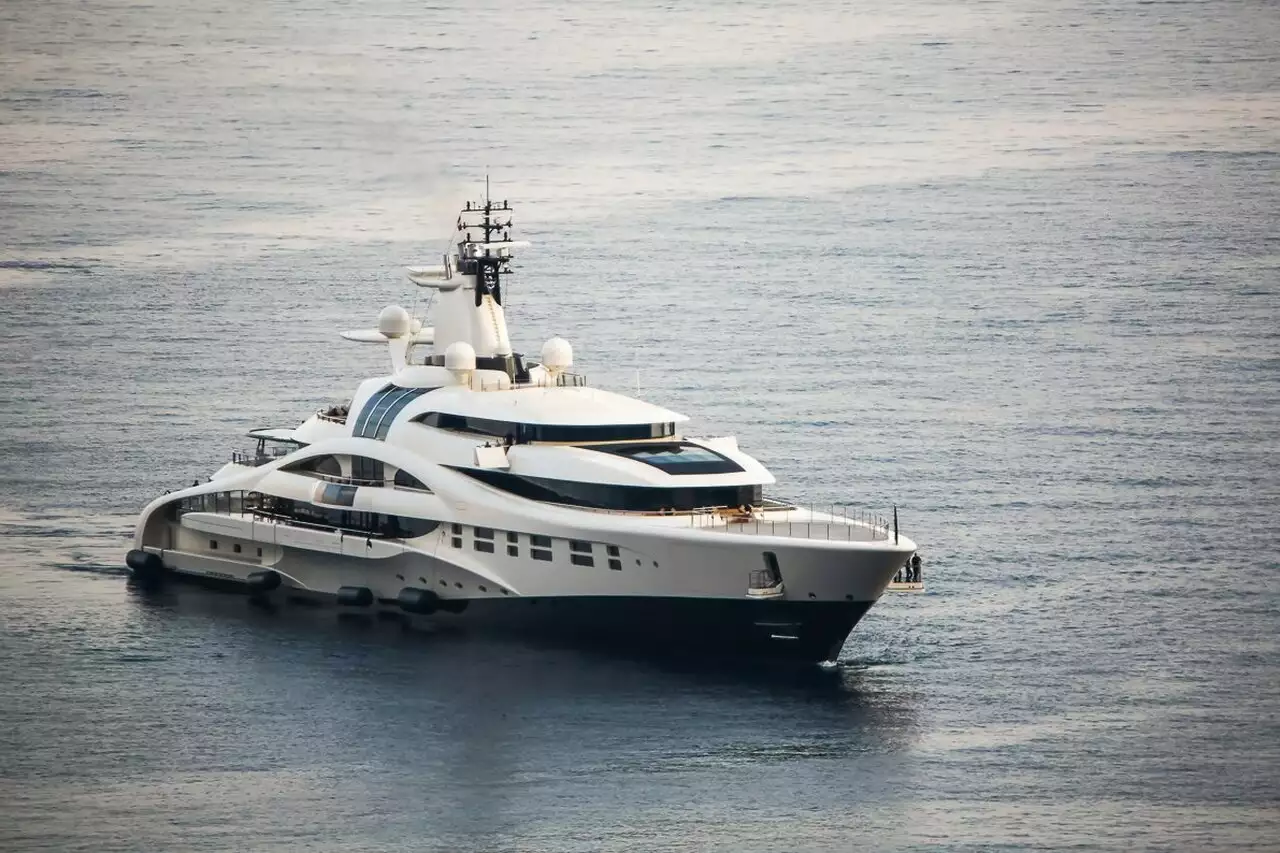 AV Yacht • Blohm e Voss • 2010 • proprietario Mikhail Prokhorov