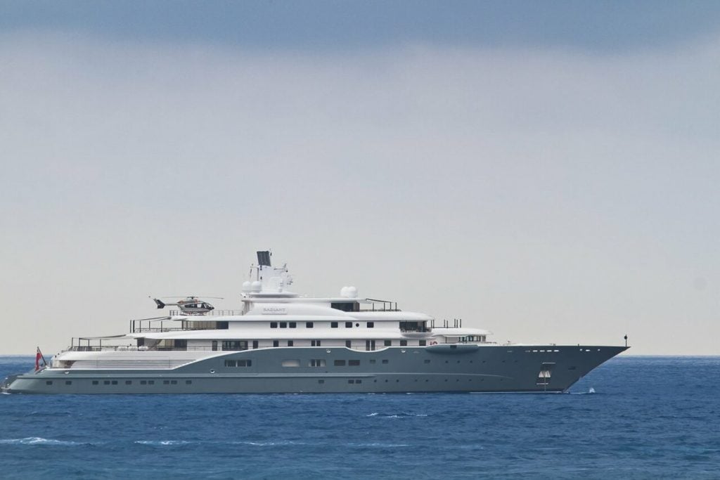 Яхта RADIANT • Lurssen • 2009 • Владелец Абдулла аль Футтайм