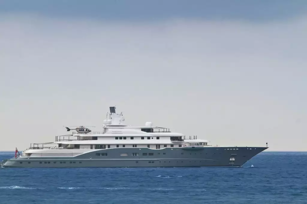 RADIANT Yacht • Lurssen • 2009 • Proprietario Abdulla al Futtaim