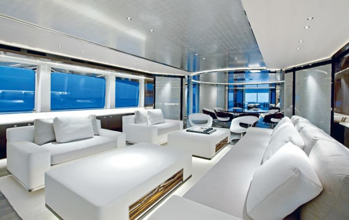 motor yacht moonrise interior