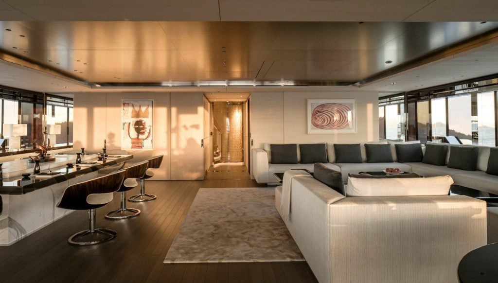 motor yacht moonrise interior