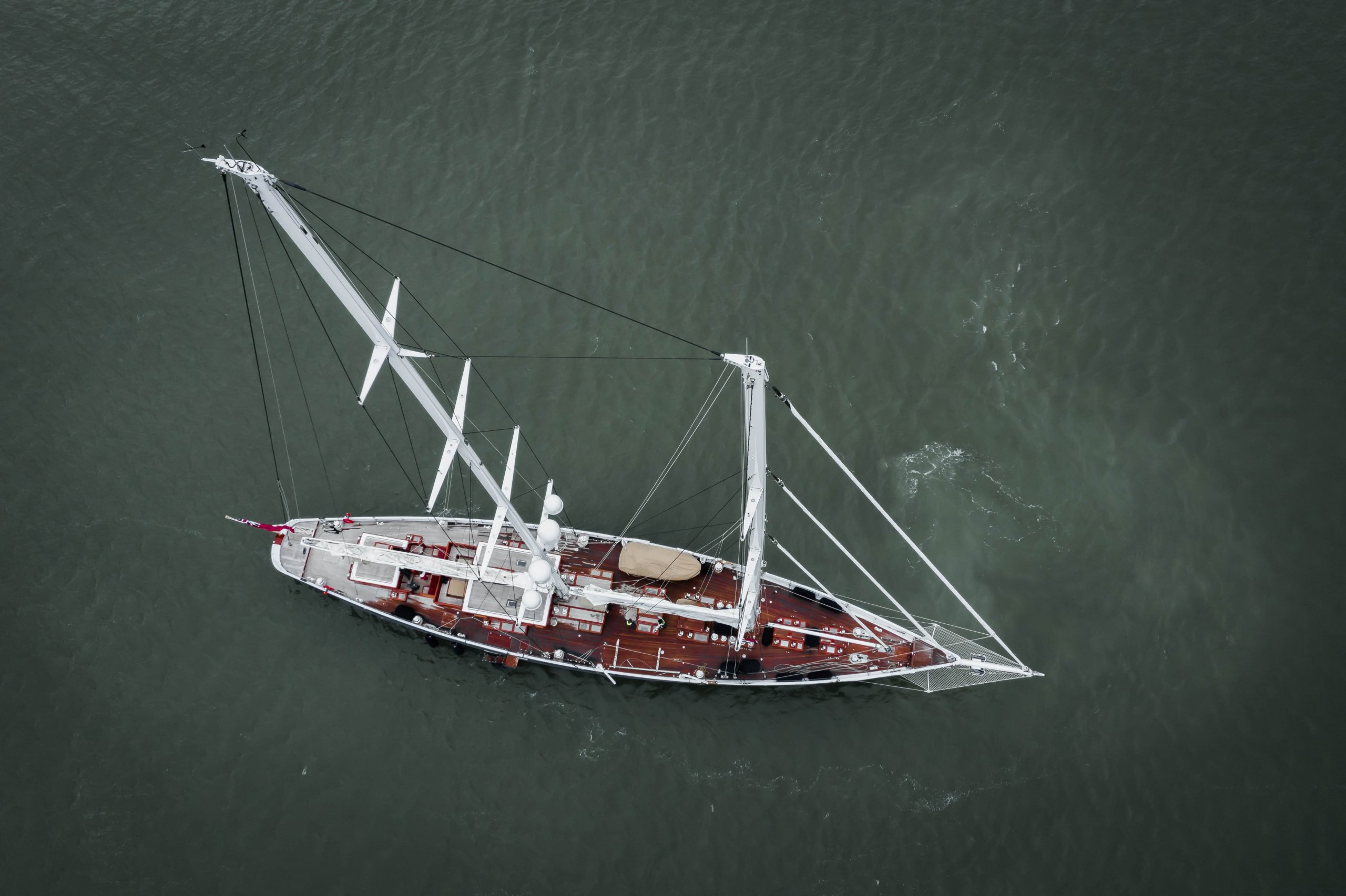 METEOR Yacht • Royal Huisman • 2007 • Construit pour John Risley