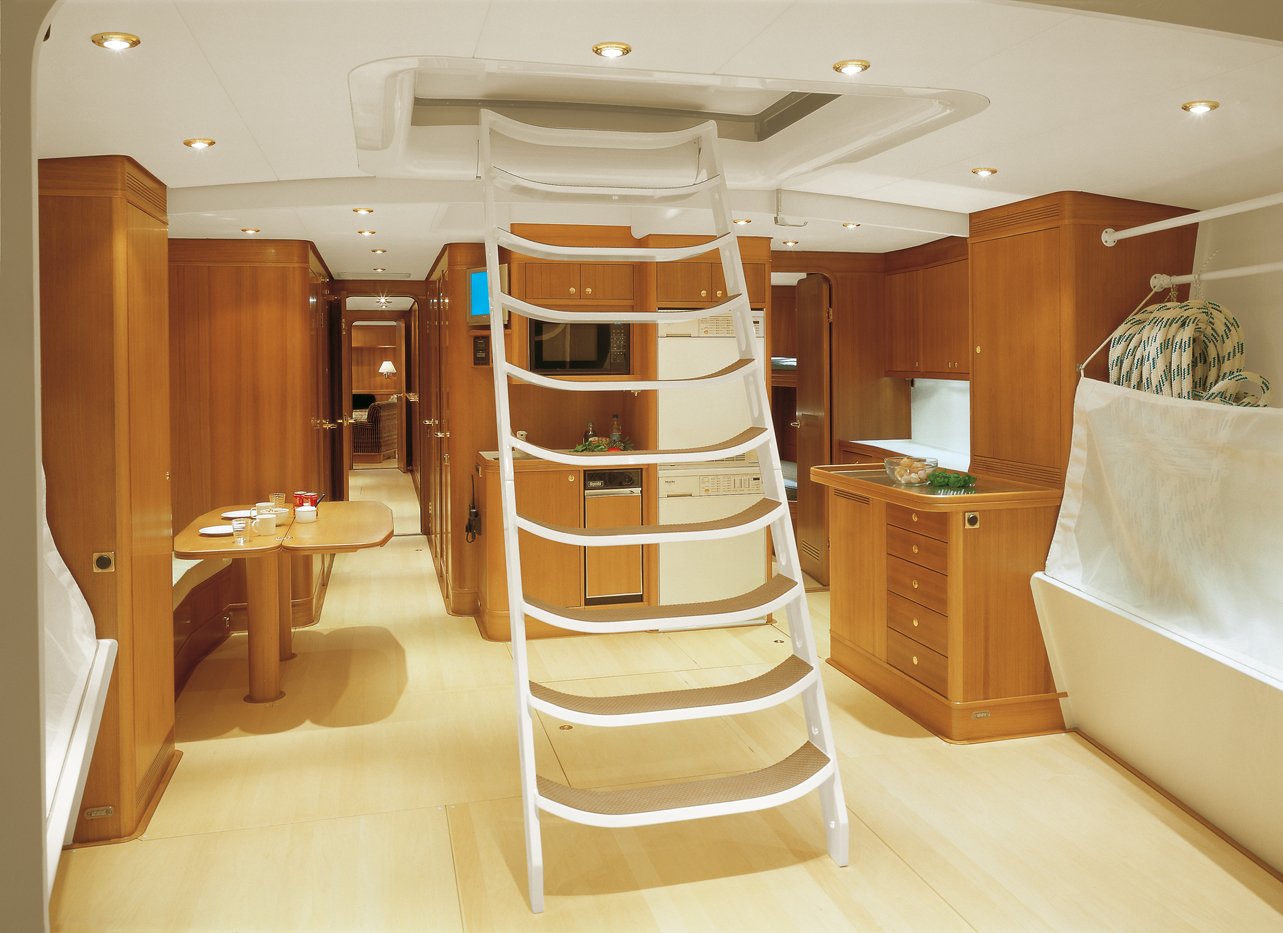 yacht Visione Interior