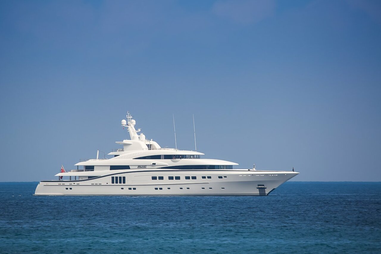 SEA PEARL Yate - Abeking &amp; Rasmussen - 2013 - Propietario Sri Prakash Lohia
