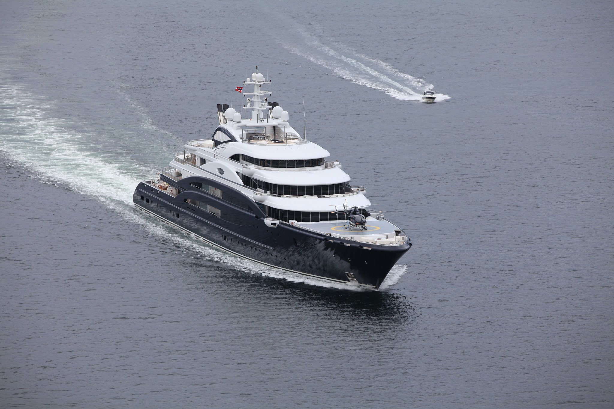 SERENE Yacht • Fincantieri • 2011 • Sahibi Yuri Shefler