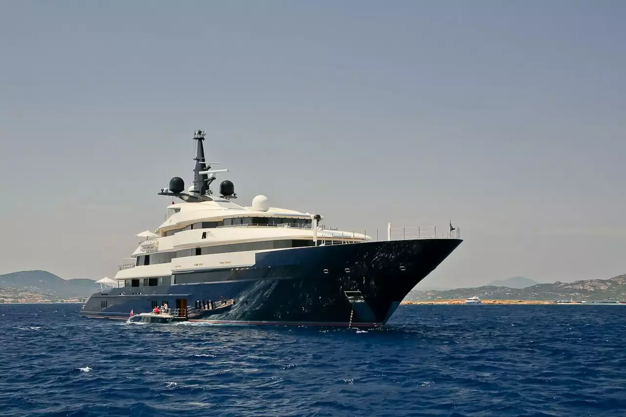 MAN OF STEEL Yacht • Oceanco • 2010 • Proprietario Barry Zekelman