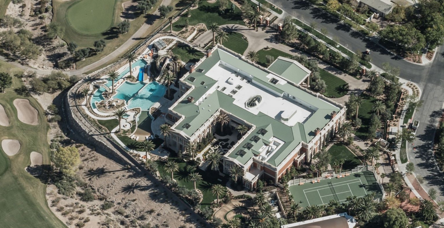 SHELDON ADELSON (19332021) • Net Worth 35 billion • House • Yacht