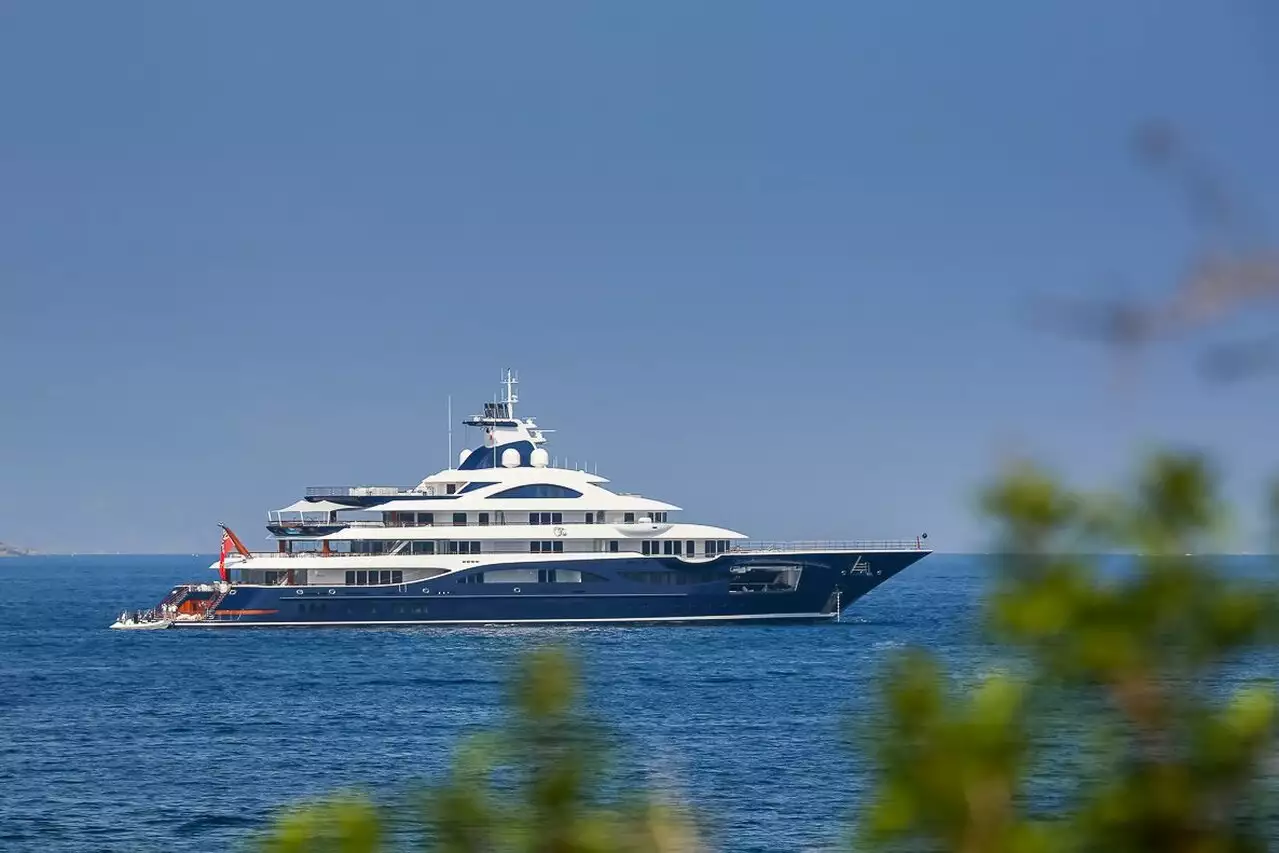 ALAIYA Yat • Tis • Lurssen • 2019 • Sahibi Lakshmi Mittal