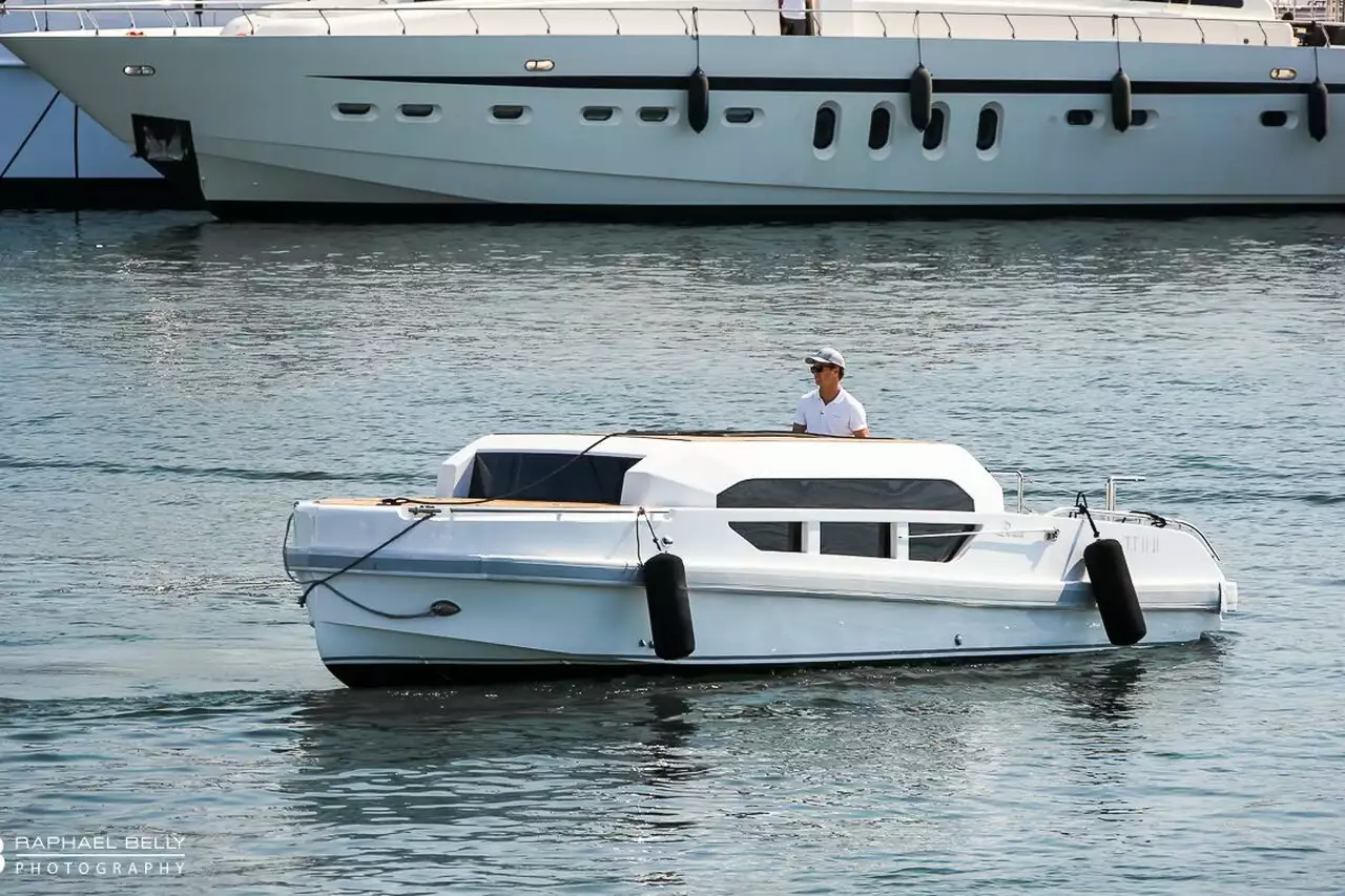Limousine Tender per yacht Soundwave
